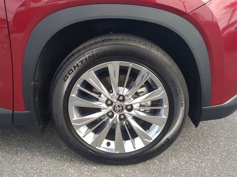 Used 2024 Toyota Grand Highlander Platinum image 10