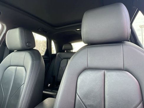 Used 2023 Audi Q3 2.0T Premium image 11