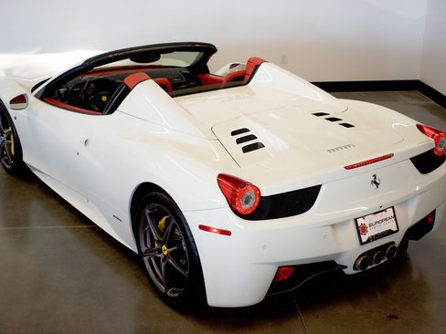 Used 2012 Ferrari 458 Spider RWD image 6