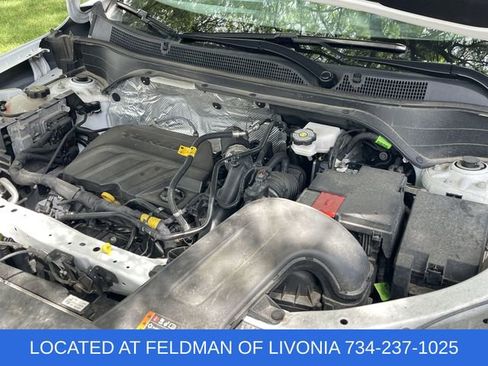 Used 2024 Chevrolet Trax LT w/ Driver Confidence Package FWD image 28