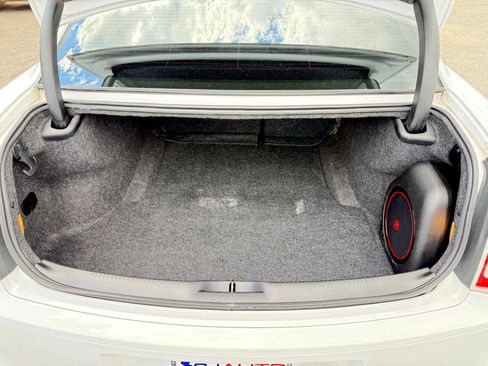 Used 2013 Chrysler 300 S image 32