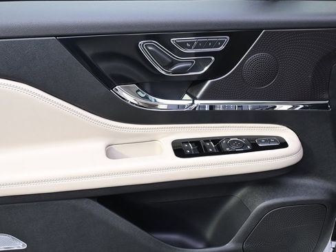 New 2026 Lincoln Corsair Reserve w/ Jet Appearance Package image 22