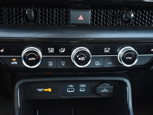 Used 2025 Honda CR-V EX-L image 9