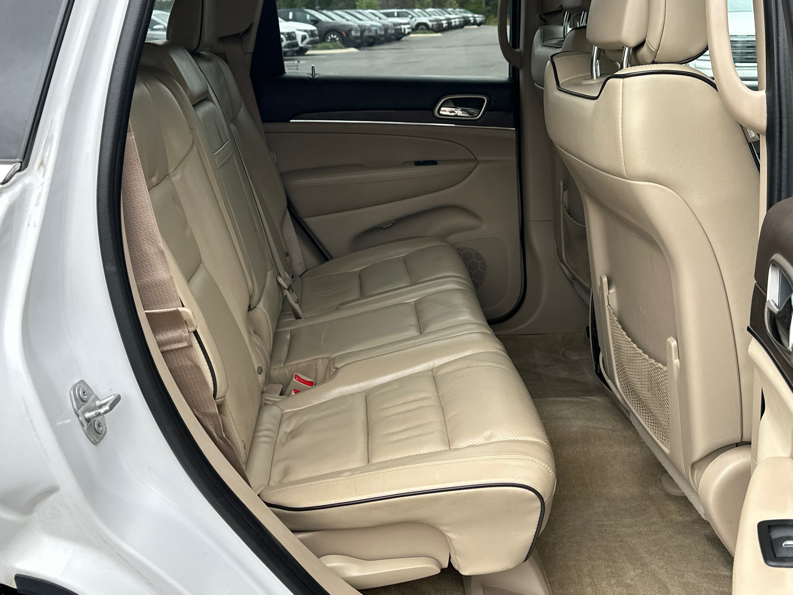 Used 2016 Jeep Grand Cherokee Overland AWD/4WD image 15