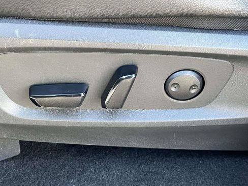 Used 2024 Nissan Pathfinder SL w/ SL Premium Package image 21