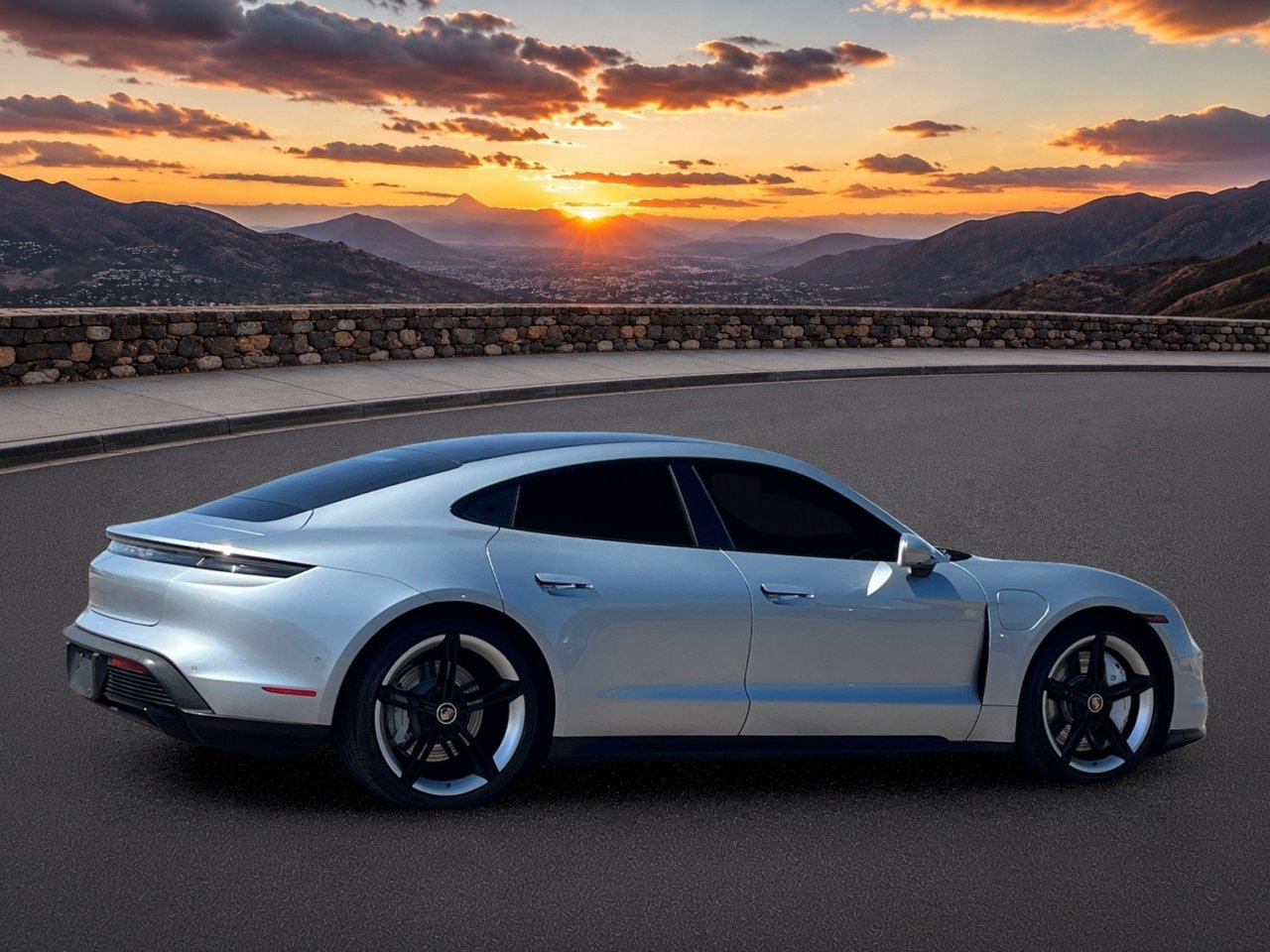 Used 2020 Porsche Taycan AWD/4WD image 5