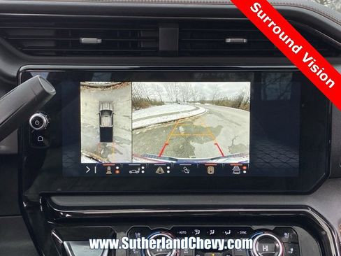 Used 2024 GMC Sierra 2500 AT4 w/ Technology Package image 41