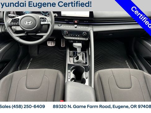 Used 2025 Hyundai Elantra SEL FWD image 18