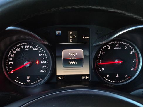 Used 2018 Mercedes-Benz C 300 4MATIC Sedan image 23