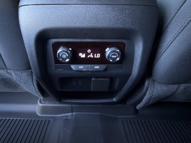 New 2027 Chevrolet Traverse LT w/ Driver Confidence Package FWD image 20