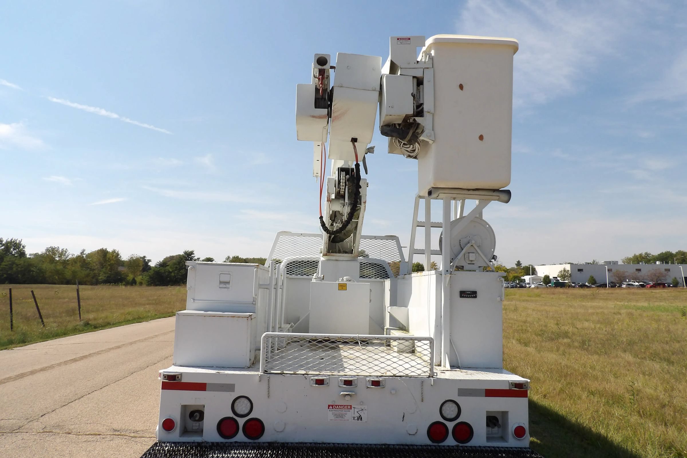 Used 2007 Ford F550 2WD Regular Cab Super Duty image 10