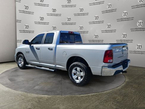 Used 2017 RAM 1500 Classic SLT RWD image 3