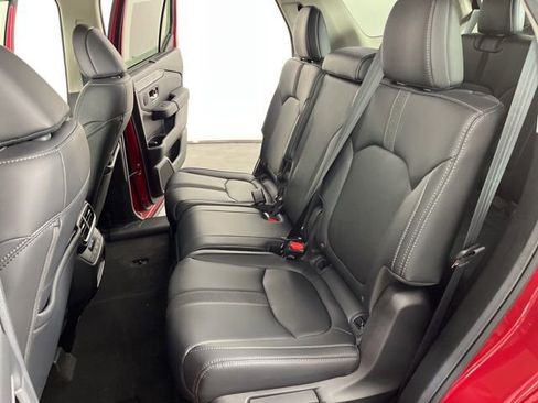 Used 2025 Honda Pilot Touring image 44