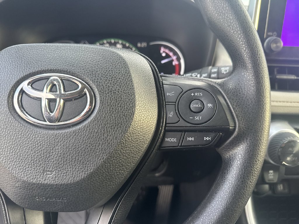 Used 2023 Toyota RAV4 XLE w/ Convenience Package FWD image 18
