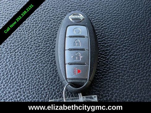 Used 2021 Nissan Titan PRO-4X w/ Pro-4x Convenience Package image 39