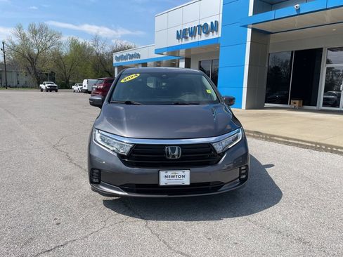 Used 2024 Honda Odyssey EX-L image 2