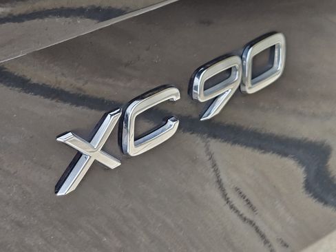 Used 2024 Volvo XC90 B6 Plus w/ Protection Package Premier image 21