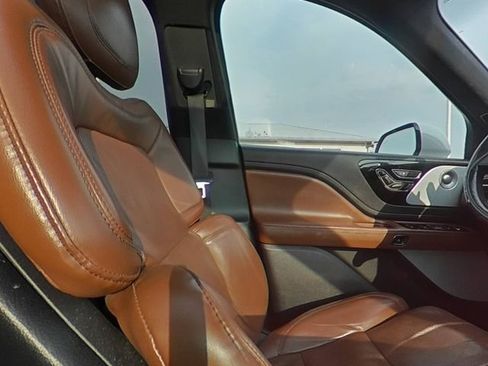 Used 2021 Lincoln Aviator Reserve w/ Equipment Group 208A image 30