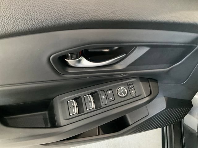 Certified 2025 Honda Accord SE image 5