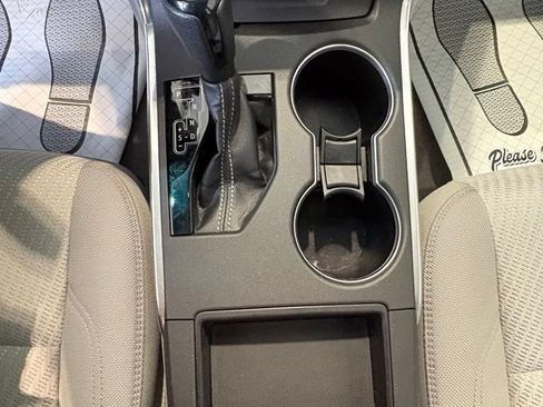 Used 2015 Toyota Camry LE FWD image 24