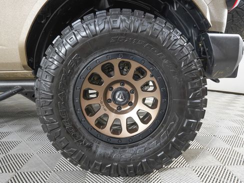 Used 2022 Ford Bronco Wildtrak AWD/4WD image 30