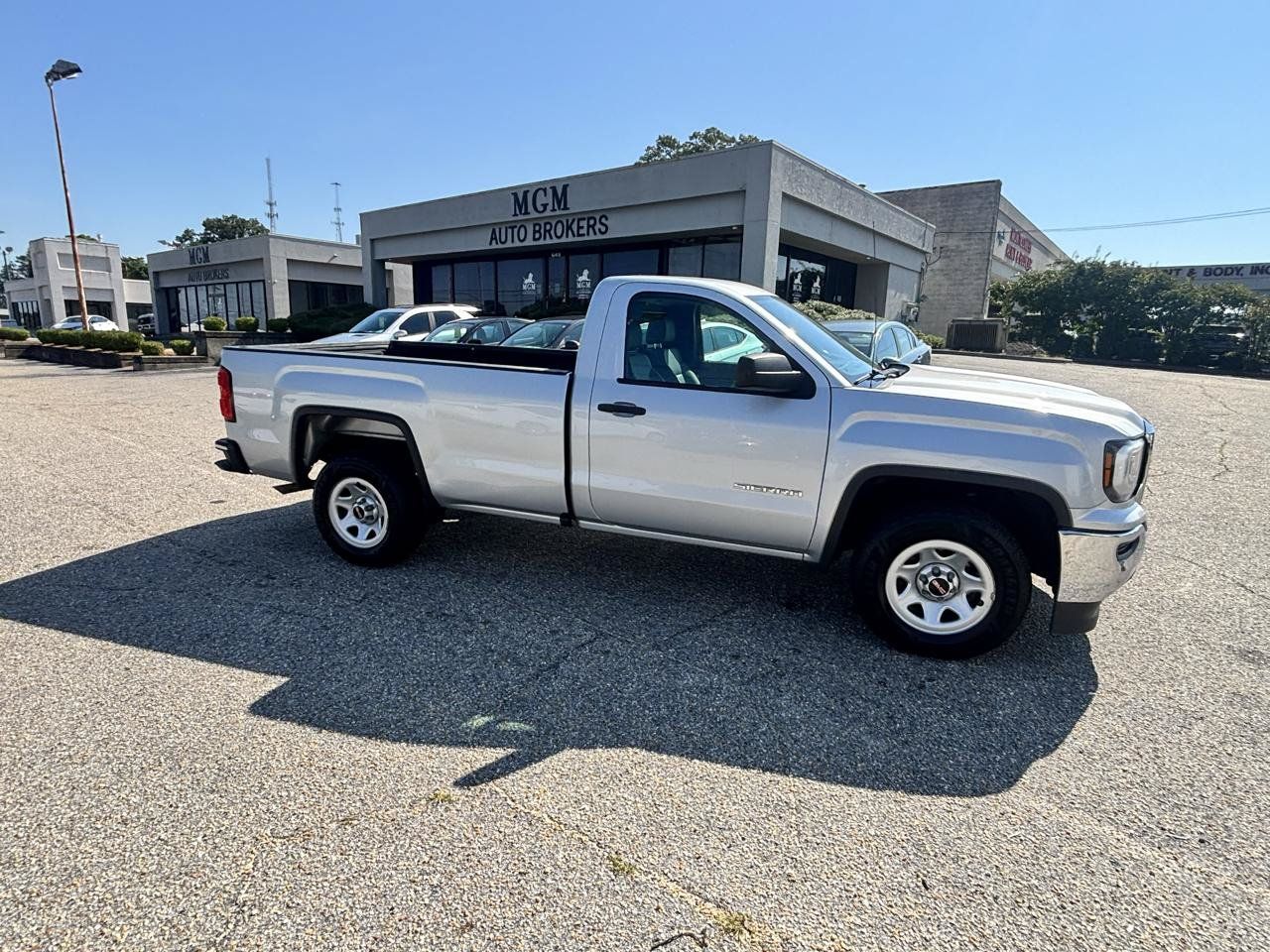 Used 2018 GMC Sierra 1500 2WD Regular Cab image 36