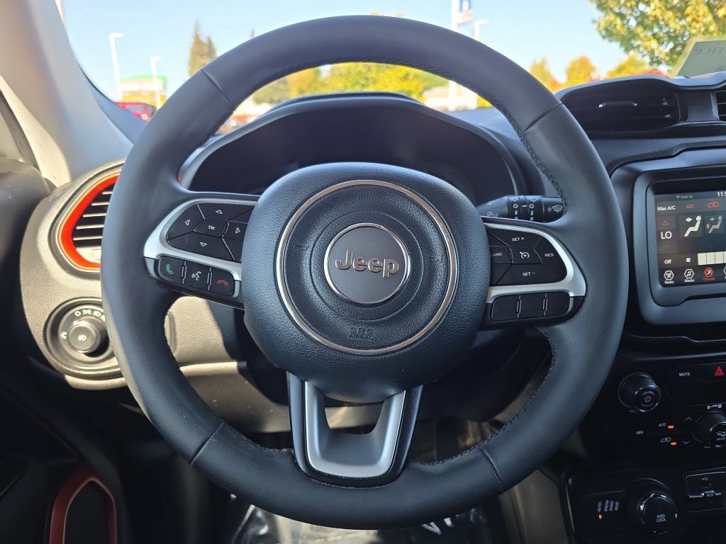 Used 2020 Jeep Renegade Latitude AWD/4WD image 20