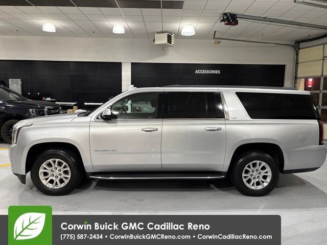 Used 2017 GMC Yukon XL SLT w/ Open Road Package AWD/4WD image 3
