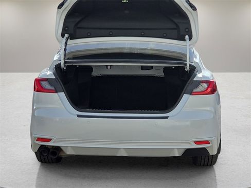 Used 2025 Toyota Camry XSE image 12