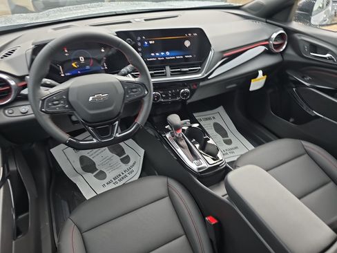 New 2026 Chevrolet Trax RS w/ Driver Confidence Package FWD image 9