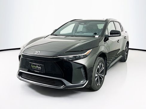 Used 2024 Toyota bZ4X XLE image 3
