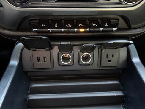 Used 2017 Chevrolet Silverado 1500 LTZ Z71 w/ LTZ Plus Package AWD/4WD image 25