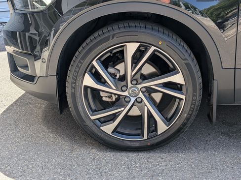 Used 2021 Volvo XC40 T5 R-Design w/ Advanced Package AWD/4WD image 11
