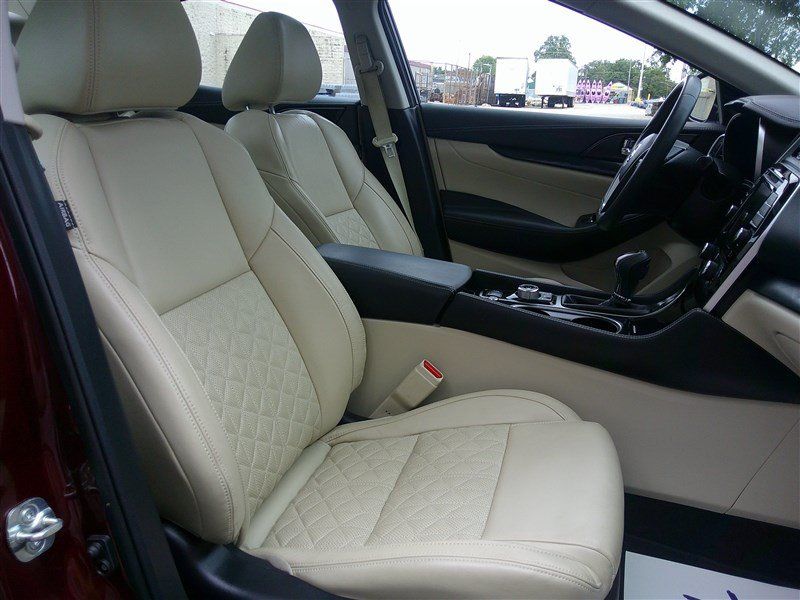 Used 2019 Nissan Maxima Platinum w/ Sport Mat Group FWD image 21