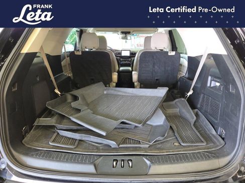Used 2022 Ford Explorer Limited w/ Equipment Group 301A AWD/4WD image 23
