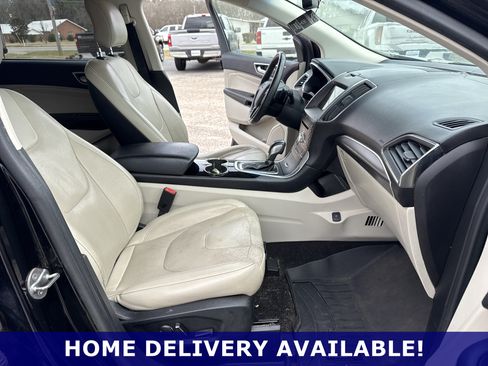 Used 2018 Ford Edge Titanium w/ Equipment Group 301A FWD image 10