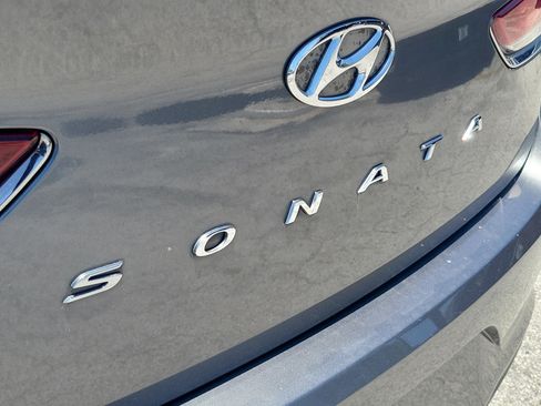 Used 2019 Hyundai Sonata SEL w/ Tech Package 02 FWD image 11