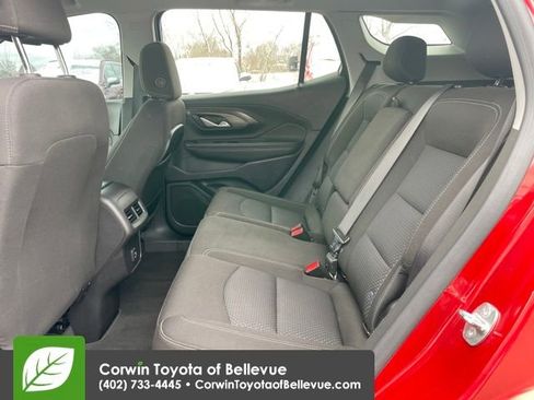Used 2024 GMC Terrain SLE w/ Driver Convenience Package image 27