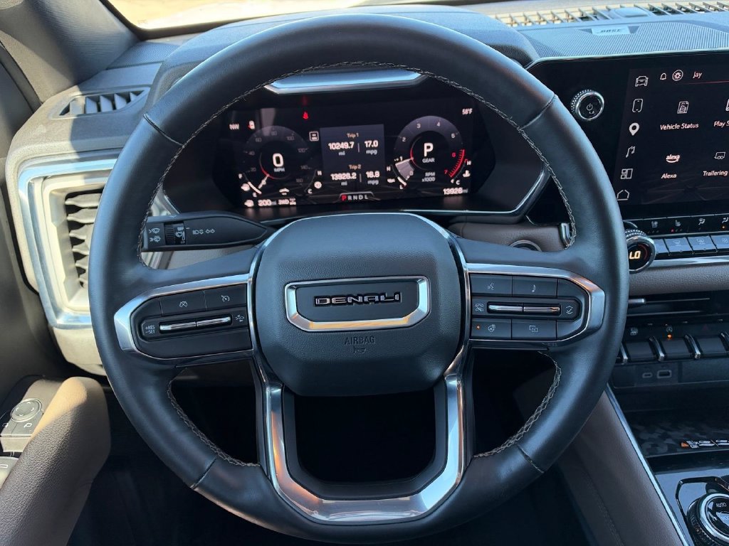 Used 2024 GMC Canyon Denali AWD/4WD image 12