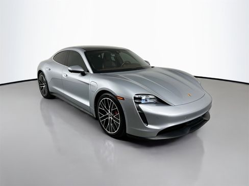 Certified 2021 Porsche Taycan 4S image 9