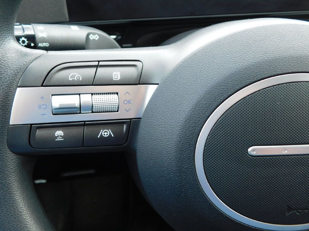 Used 2026 Hyundai Kona SE FWD image 27