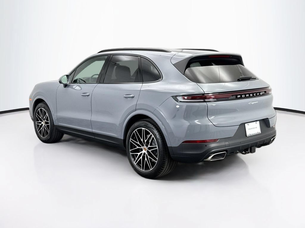 Used 2026 Porsche Cayenne AWD/4WD image 3