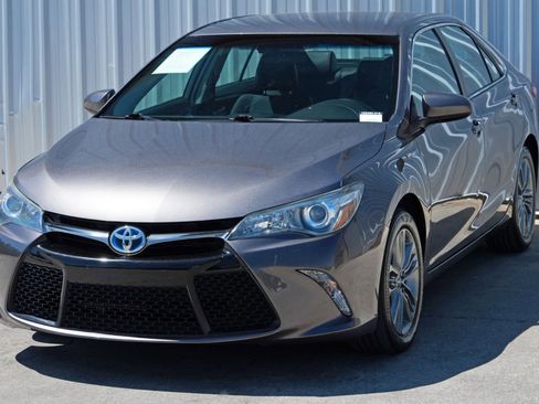 Used 2015 Toyota Camry SE image 42