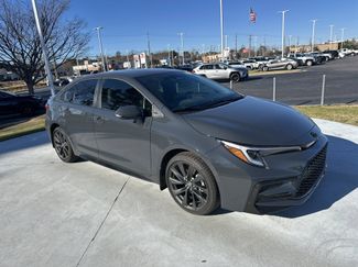 Used 2025 Toyota Corolla SE video 2