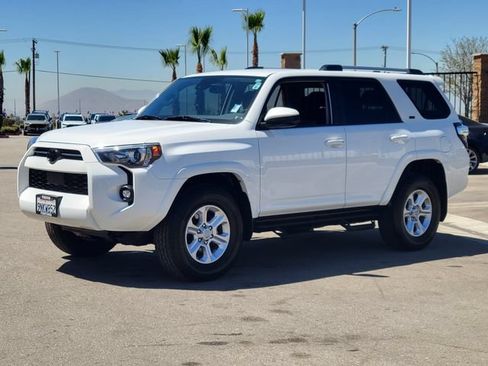Used 2024 Toyota 4Runner SR5 AWD/4WD image 2