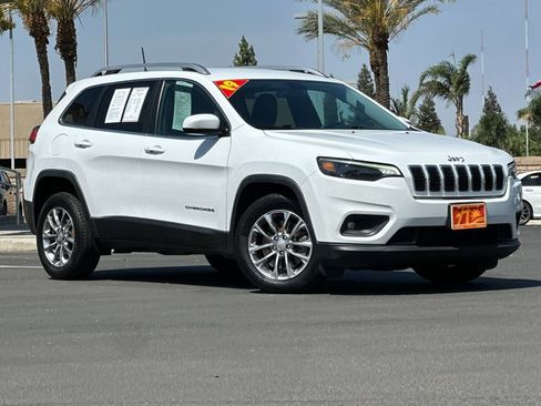 Used 2019 Jeep Cherokee Latitude Plus FWD image 1