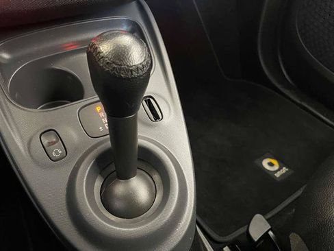 Used 2016 smart fortwo Coupe RWD image 44
