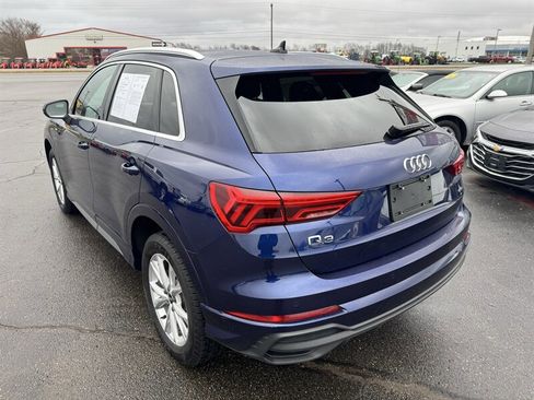 Used 2024 Audi Q3 2.0T Premium image 2