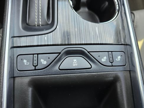 Used 2019 Chevrolet Impala LT image 18