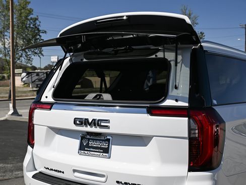 New 2026 GMC Yukon XL Elevation w/ Elevation Premium Package image 13